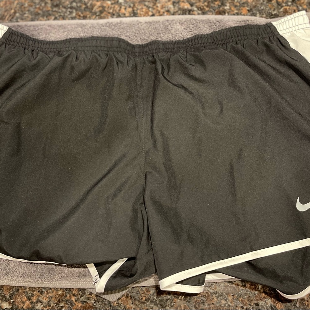 NWT Nike Women Running Shorts XXL
